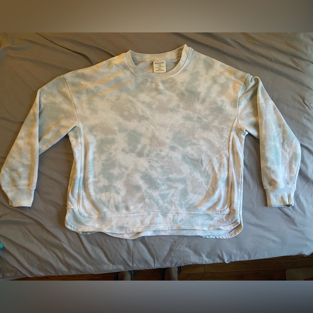 Small casual tie dye sweatshirt